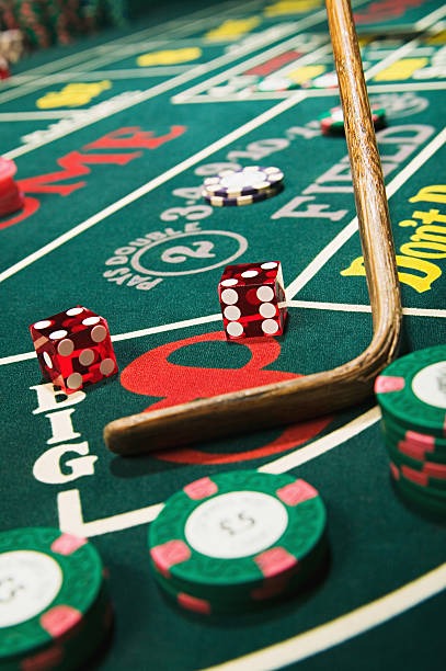 Wild West Gold game interface showing five reels with cowboy and gold symbols on jumbototo